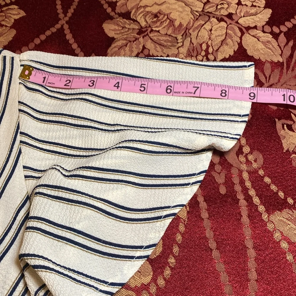 EUC - Good Luck Gem- Striped V-Neck Crop Top - Picture 6 of 9